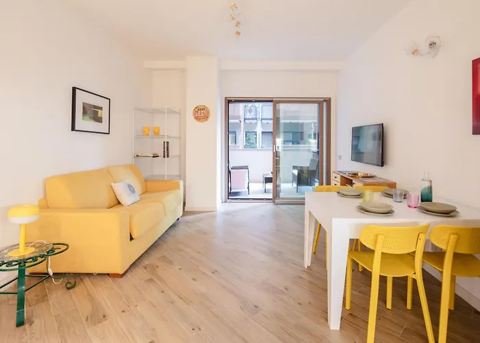 Corte Trastevere Giallo Coworking, Rooftop&Fitness