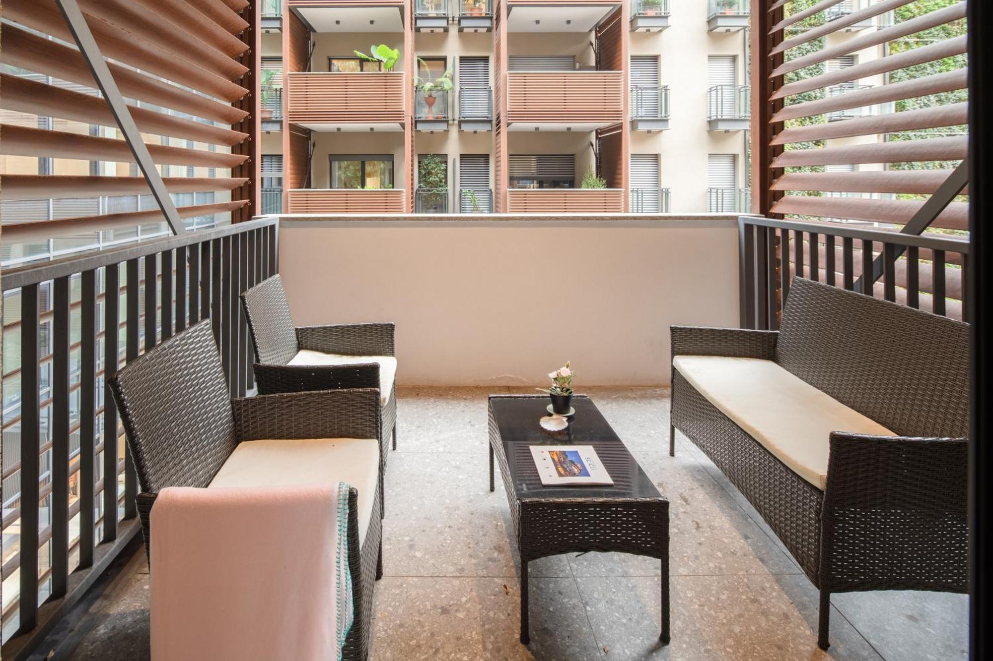 Corte Trastevere Giallo Coworking, Rooftop&fitness Roma